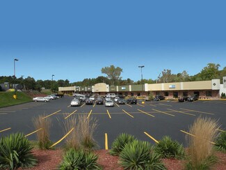 Plus de détails pour 15-21 N Main St, Bellingham, MA - Local commercial à louer