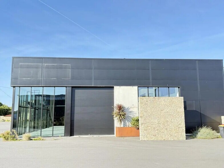 Local commercial dans Ploeren à louer - Photo de l’immeuble – Image 1 sur 3