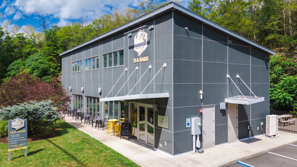1776 Route 212, Saugerties, NY à vendre - Photo de l’immeuble – Image 2 sur 41