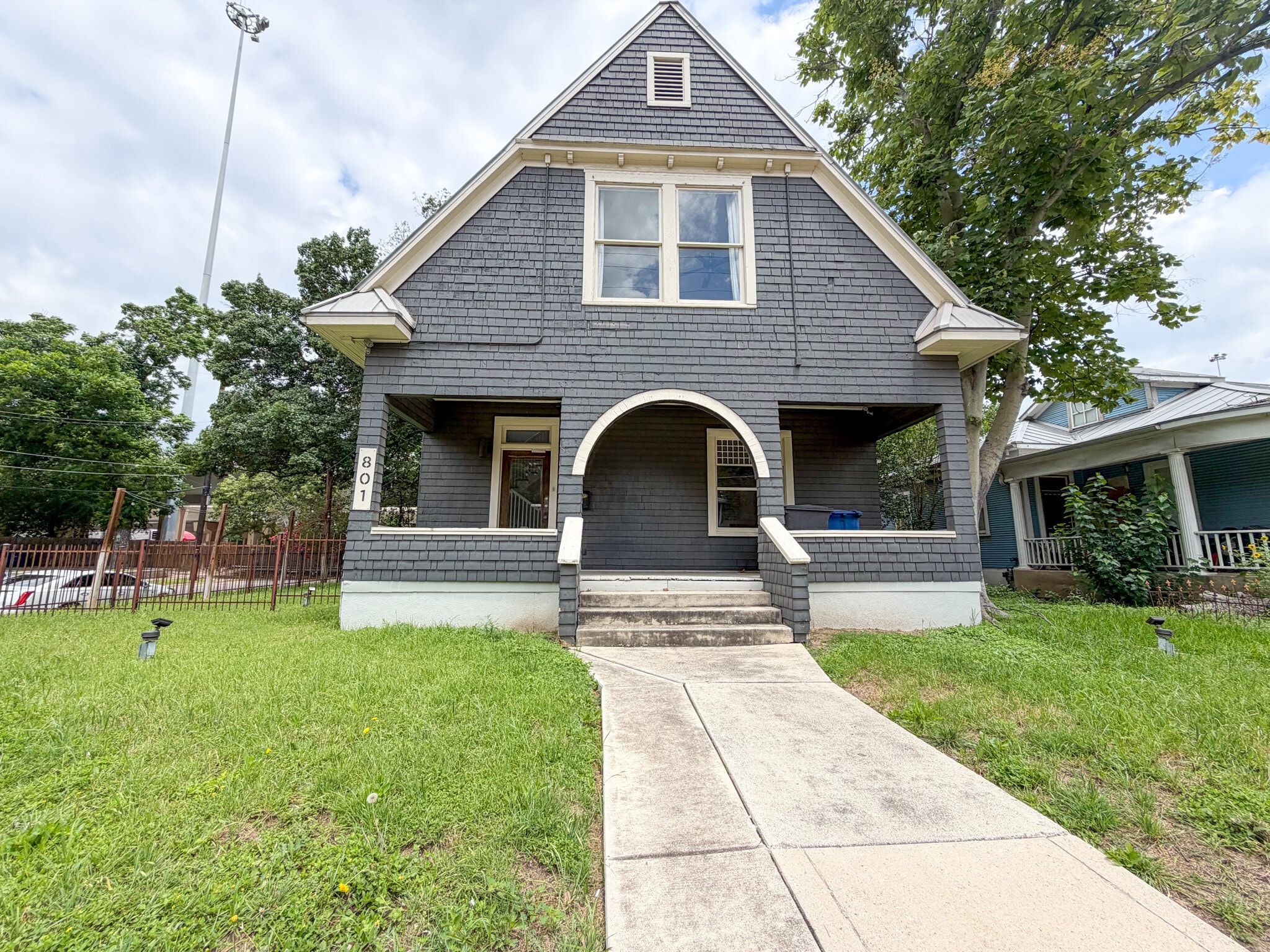 801 E Quincy St, San Antonio, TX à louer Photo intérieure– Image 1 sur 19