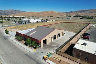 Plus de détails pour 325 N Industrial Pky, Tehachapi, CA - Industriel/Logistique à vendre