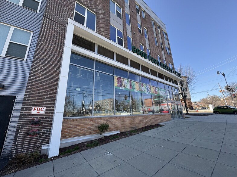 4001 S Capitol St, Washington, DC à louer - Photo de l’immeuble – Image 1 sur 2