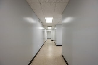 2420 Kiss Dr, Durham, NC à louer Photo intérieure– Image 2 sur 18