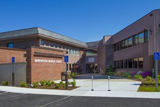 Plus de détails pour 1525 Wampanoag Trl, East Providence, RI - Bureau/Médical à louer