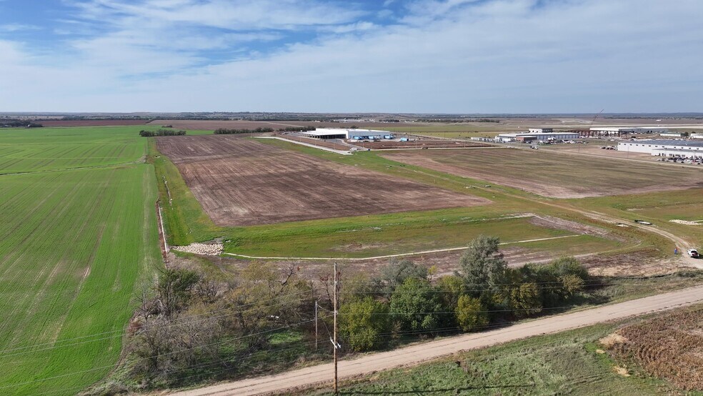 0000 Water Well Rd, Salina, KS à vendre - Vidéo sur l’annonce professionnelle – Image 2 sur 4