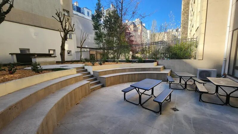 Bureau dans Neuilly-sur-Seine à louer - Photo de l’immeuble – Image 2 sur 9