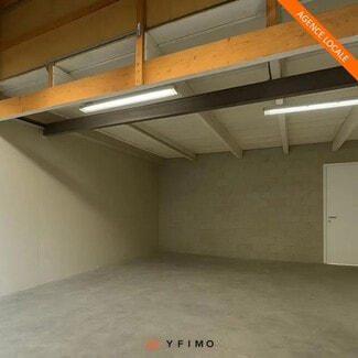 Plus de détails pour Local d'activités à louer