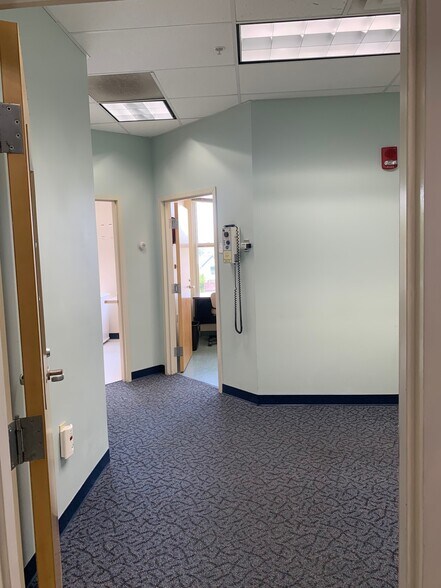 94 Washington Ave, Portland, ME à louer - Photo de l’immeuble – Image 3 sur 7