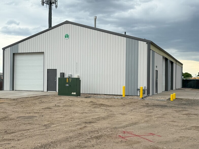 1320 Factory Dr, Fort Lupton, CO à louer - Photo de l’immeuble – Image 2 sur 4