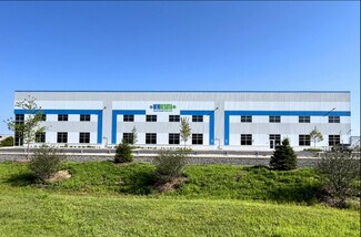 Plus de détails pour 943 Blue Ribbon Cir N, Oconomowoc, WI - Industriel/Logistique à louer