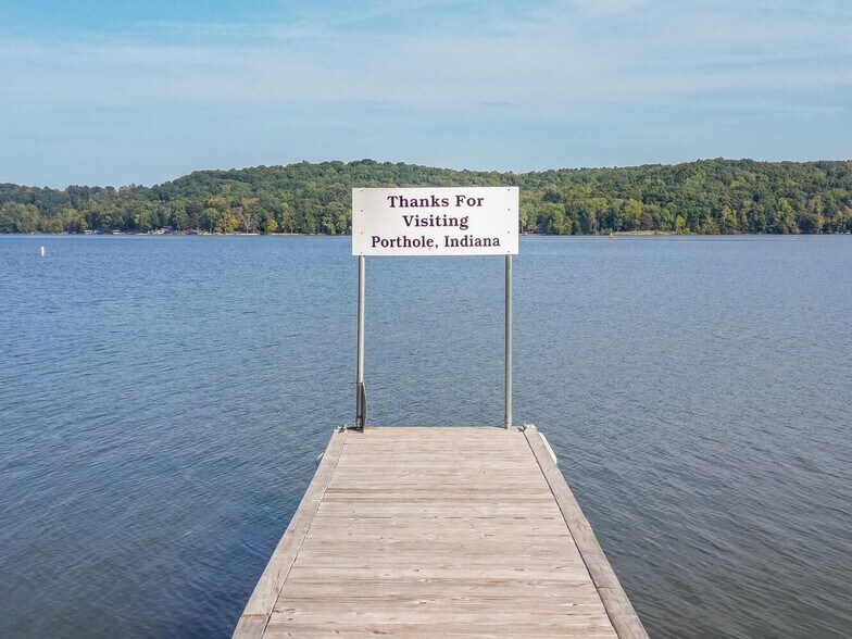 8939 E Southshore Dr, Unionville, IN à vendre - Photo de l’immeuble – Image 3 sur 22