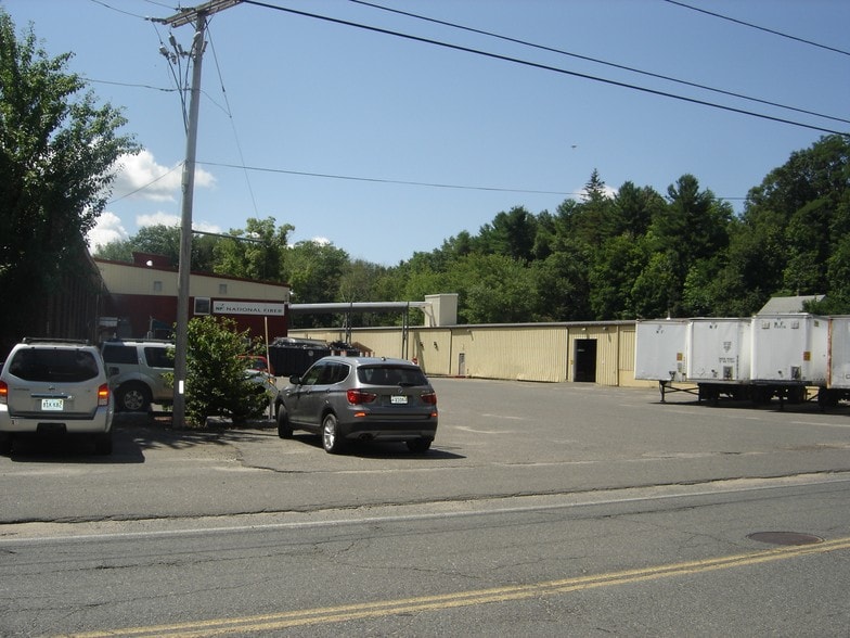 44 Depot St, Belchertown, MA à louer - Photo principale – Image 1 sur 19