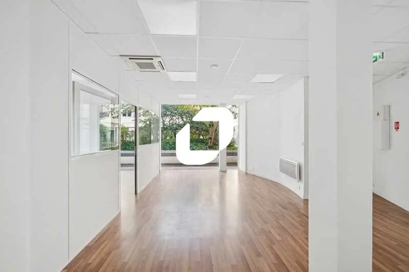 Bureau dans Paris à louer - Photo de l’immeuble – Image 1 sur 15