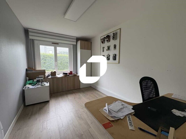 Bureau dans Trappes à louer - Photo intérieure – Image 3 sur 22
