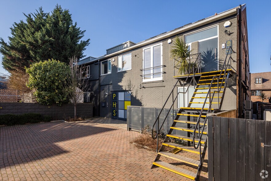 25-37 Cowleaze Rd, Kingston Upon Thames à louer - Photo de l’immeuble – Image 2 sur 14