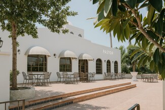 Plus de détails pour 2121 N Saint Marys St, San Antonio, TX - Local commercial à louer