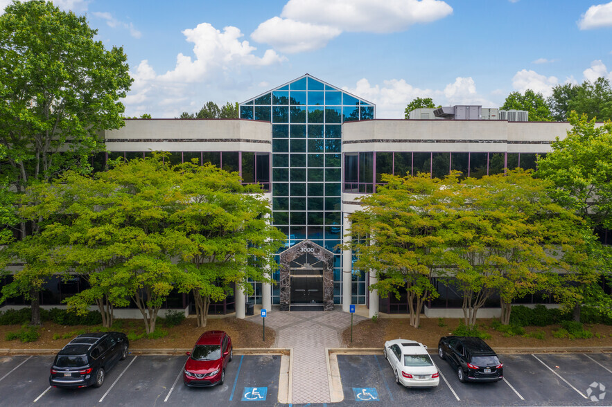 3000 Corporate Center Dr, Morrow, GA à louer - Photo de l’immeuble – Image 2 sur 13