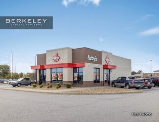 Plus de détails pour 1528 Dolly Parton Pkwy, Sevierville, TN - Local commercial à vendre