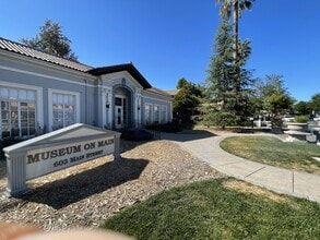 608 Main St, Pleasanton, CA à louer Photo intérieure– Image 1 sur 11