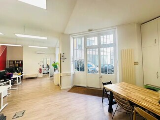 Plus de détails pour 2 Rue De La Roquette, Paris - Bureau à louer