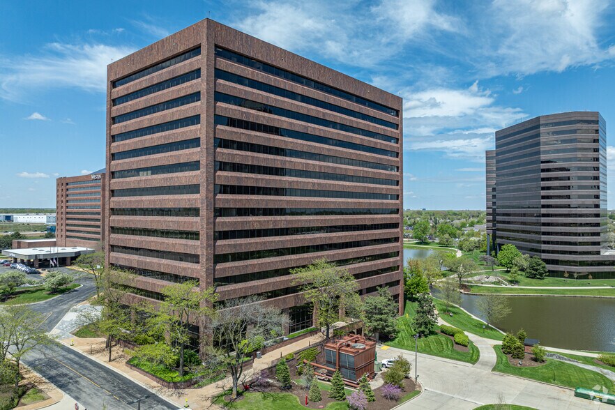 500 Park Blvd, Itasca, IL à louer - Photo principale – Image 1 sur 4