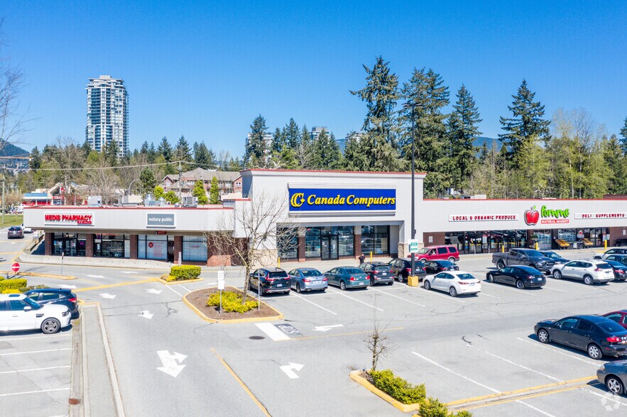 2755 Lougheed Hwy, Port Coquitlam, BC à louer - Photo de l’immeuble – Image 2 sur 16