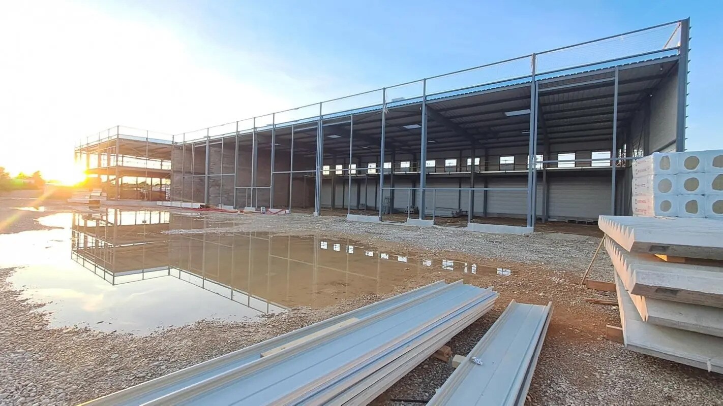 Local d'activités dans Rillieux-la-Pape à vendre Photo de la construction– Image 1 sur 6