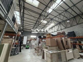 Plus de détails pour Industriel/Logistique à louer