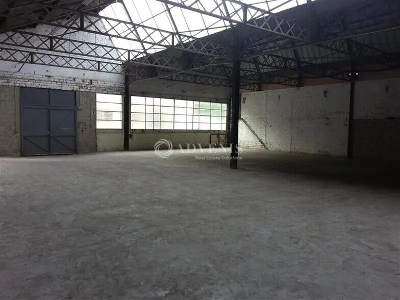 Local d’activités dans Saint-Denis à louer - Photo intérieure – Image 3 sur 8