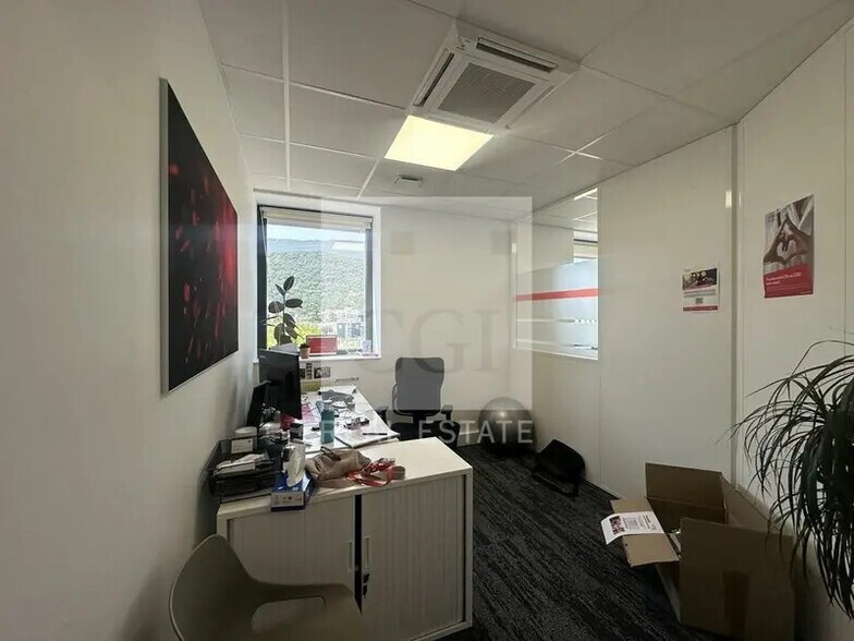 Bureau dans Seyssinet-Pariset à louer - Photo intérieure – Image 2 sur 7