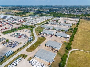 1120 Blue Mound Rd W, Haslet, TX à louer Photo intérieure– Image 2 sur 4