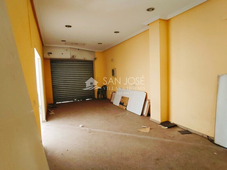 Local commercial dans Monforte del Cid, Alicante à vendre - Photo de l’immeuble – Image 3 sur 10