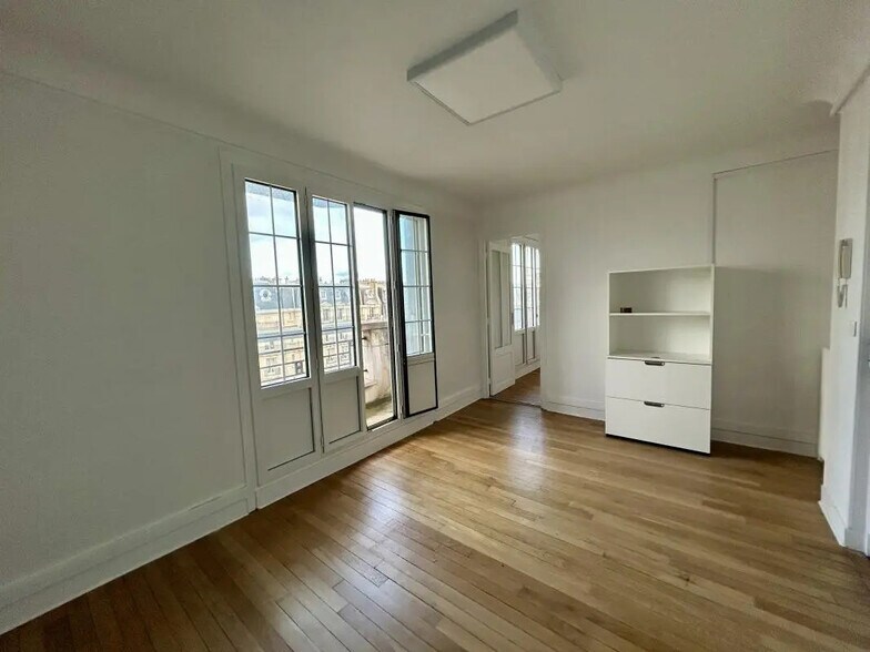 Bureau dans Paris à louer - Photo de l’immeuble – Image 1 sur 7
