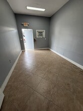 1920 NW 18th St, Pompano Beach, FL à louer Photo intérieure– Image 2 sur 4