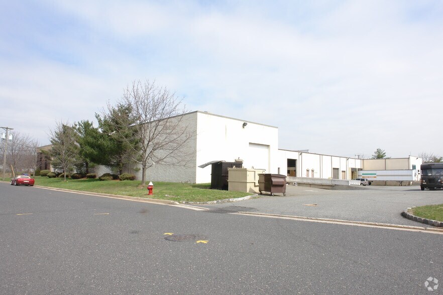 400 South Ave, Middlesex, NJ à louer - Photo de l’immeuble – Image 3 sur 4