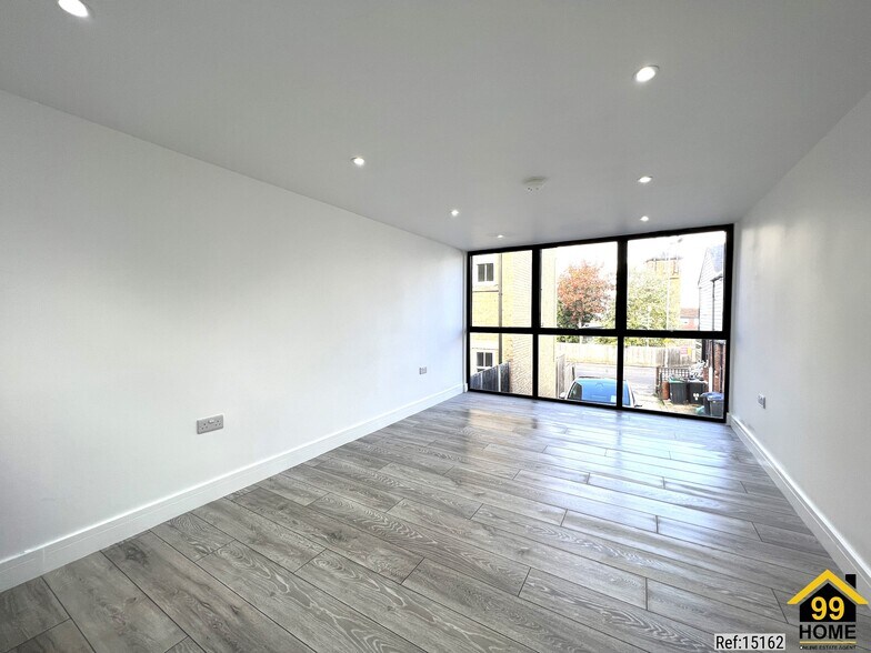 60B Station Road, Sawbridgeworth à louer - Photo intérieure – Image 3 sur 10