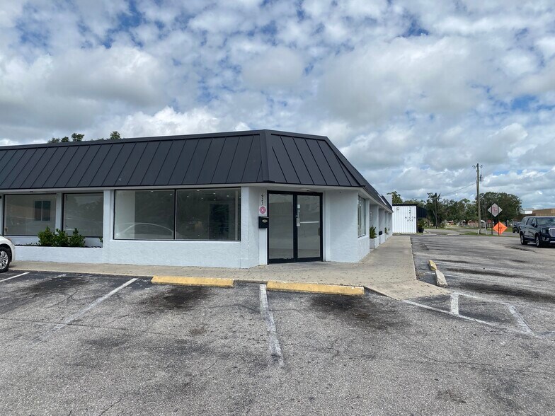 917-923 E Oak St, Arcadia, FL à louer - Photo de l’immeuble – Image 2 sur 10