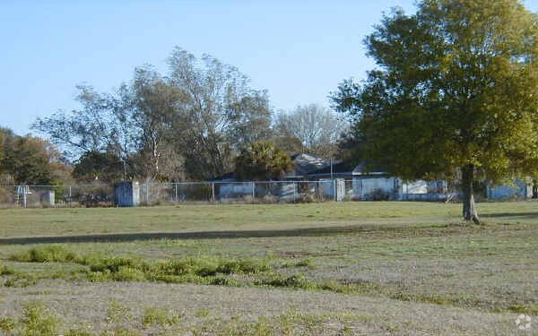 4210-4218 Henderson Blvd, Tampa, FL à louer Photo principale– Image 1 sur 3