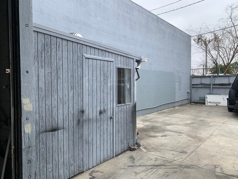 5200 Chakemco St, South Gate, CA à vendre - Photo de l’immeuble – Image 3 sur 21