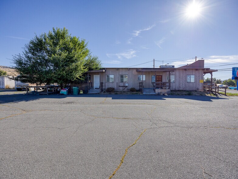 5113 S 6th St, Klamath Falls, OR à vendre - Photo de l’immeuble – Image 3 sur 8
