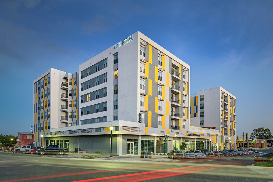 210 North Edward Gary St, San Marcos, TX à louer - Photo de l’immeuble – Image 2 sur 127