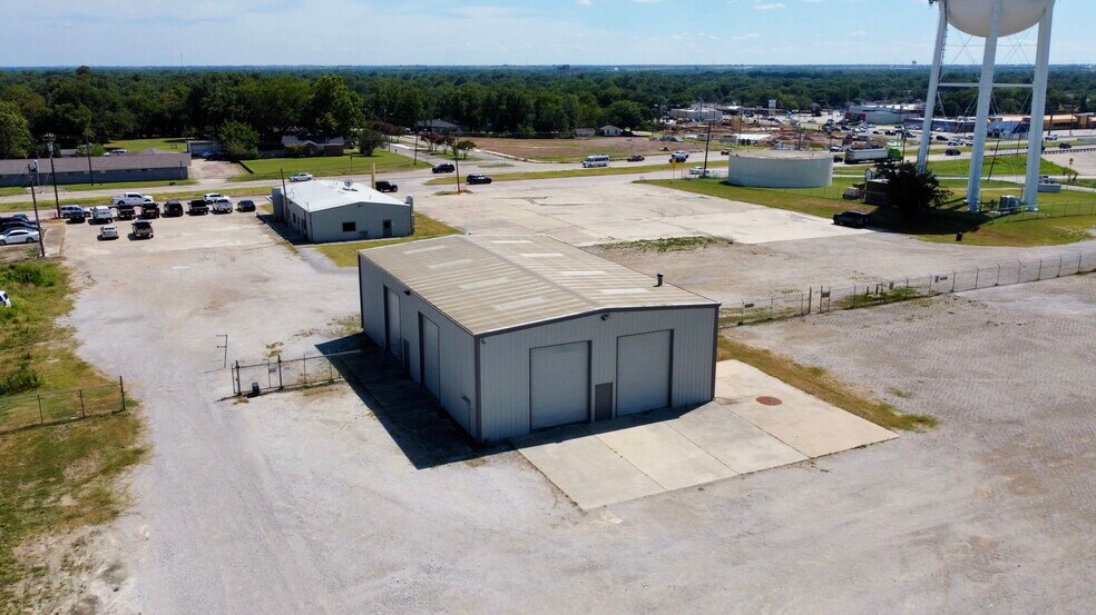 1401 E Highway 82, Gainesville, TX à louer - Photo de l’immeuble – Image 3 sur 27