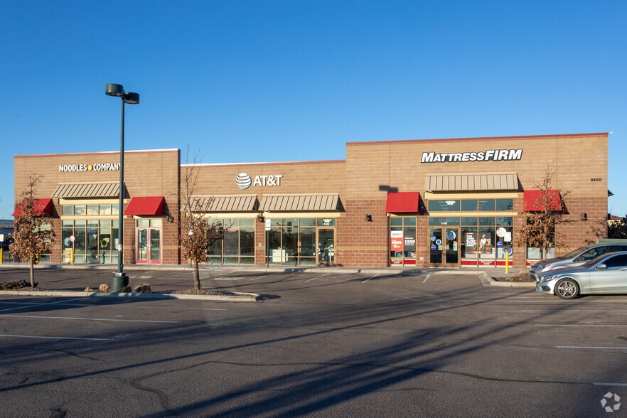 3450 Tower Rd, Aurora, CO à louer - Photo de l’immeuble – Image 3 sur 5