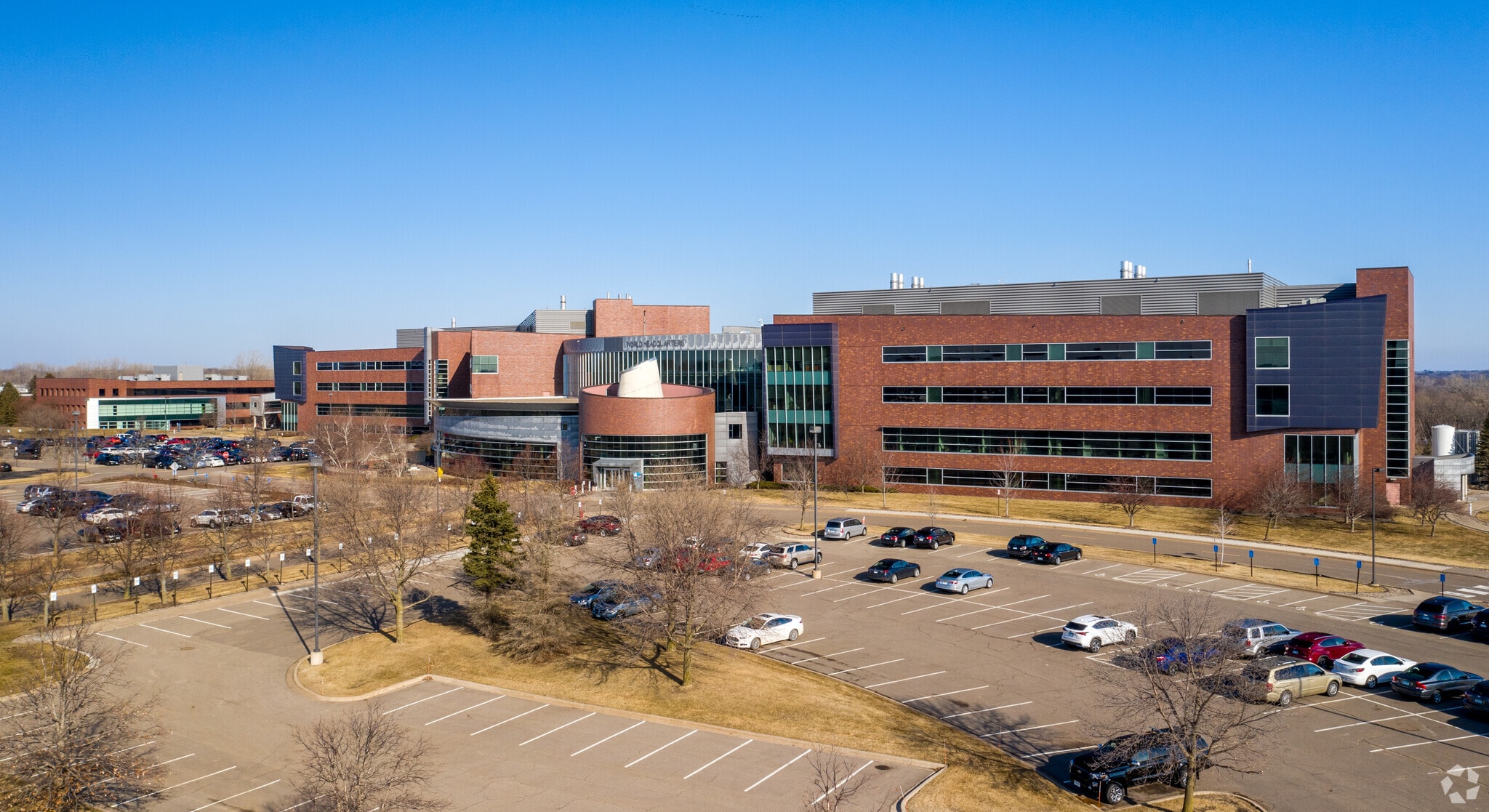 3510 Hopkins Pl N, Oakdale, MN à louer Photo principale– Image 1 sur 11