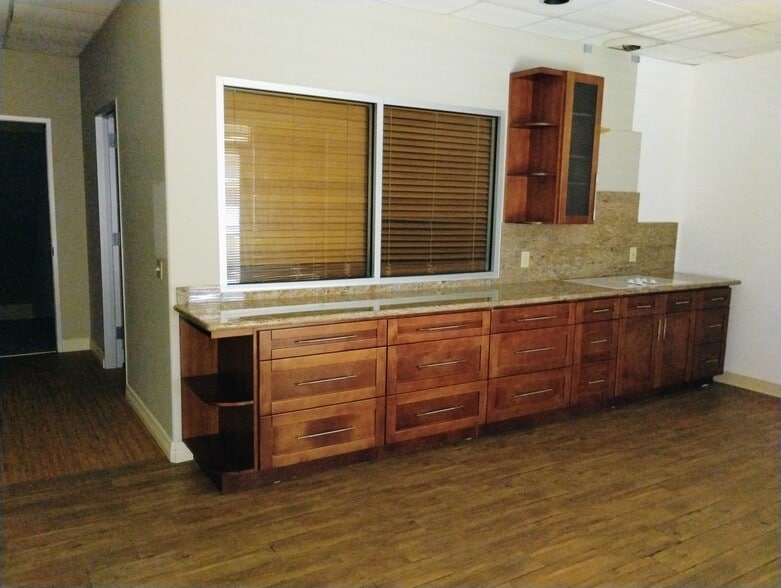 View Photo
