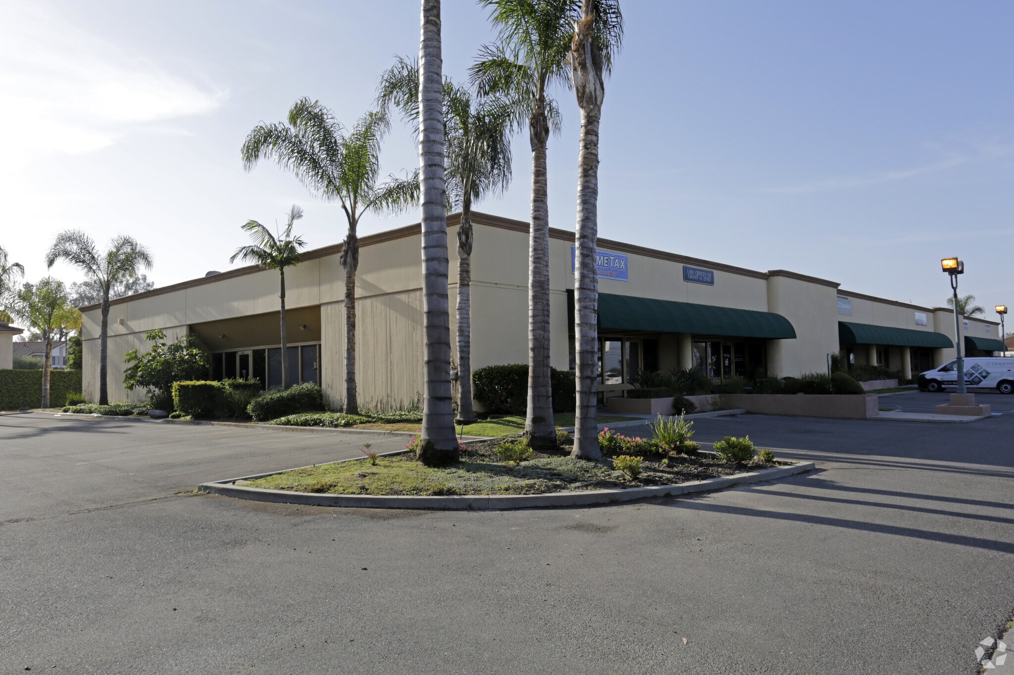 14340 Bolsa Chica St, Westminster, CA à louer Photo principale– Image 1 sur 19