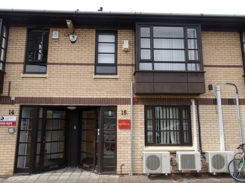 13-26 Swanns Rd, Cambridge à louer - Photo de l’immeuble – Image 1 sur 1