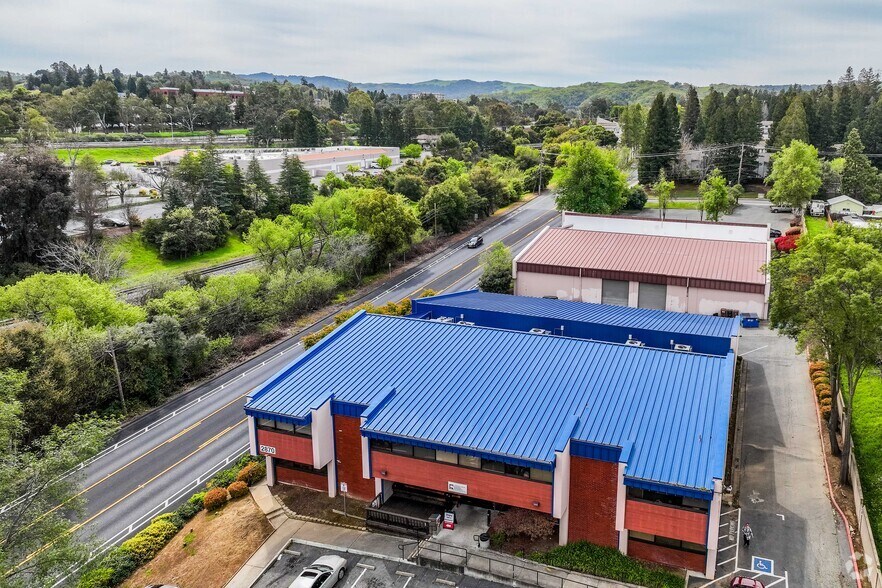 2870 Howe Rd, Martinez, CA à vendre - Photo de l’immeuble – Image 2 sur 6