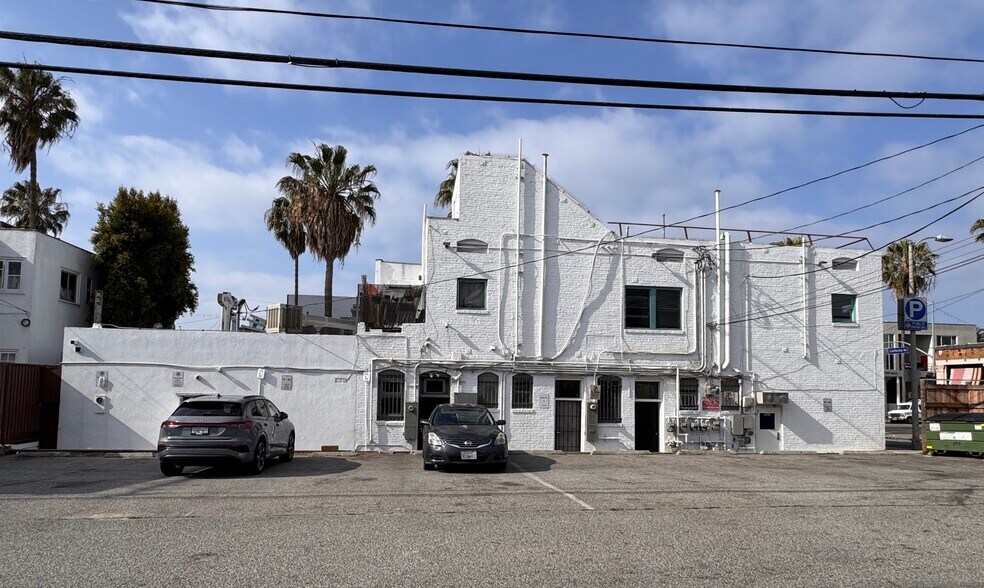 1401-1411 Abbot Kinney Blvd, Venice, CA à louer - Photo de l’immeuble – Image 3 sur 3