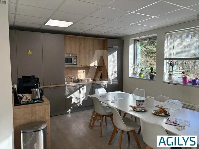 Plus de détails pour Bureau à louer